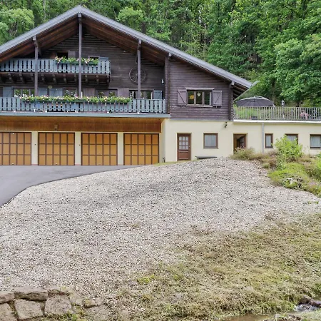 Cozy Chalet In With Forest Nearby Шале