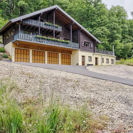 Шале Cozy Chalet In With Forest Nearby Murlenbach